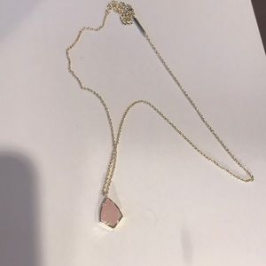 Kendra Scott necklace